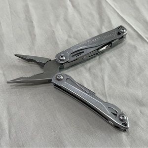Vintage Leatherman Wingman multi tool